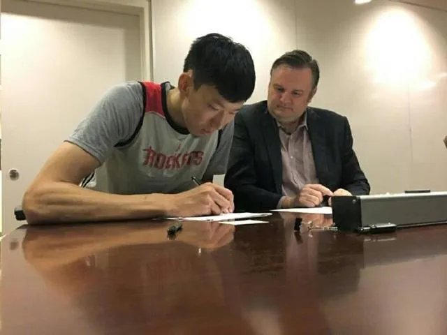 火箭正式签下周琦?