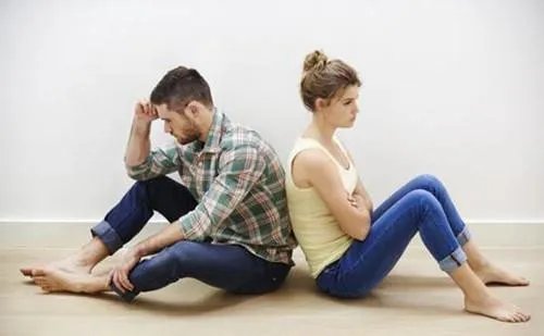 男人婚前恐惧症的表现 如何克服婚前恐惧