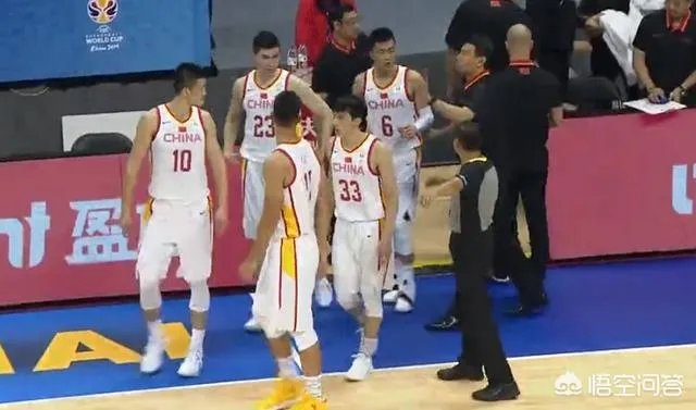 中国男篮红蓝两队合并首战101:52大胜叙利亚,如何评价本场比赛?