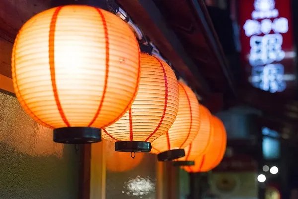 春节全国零售餐饮消费超8000亿元 你贡献了多少?