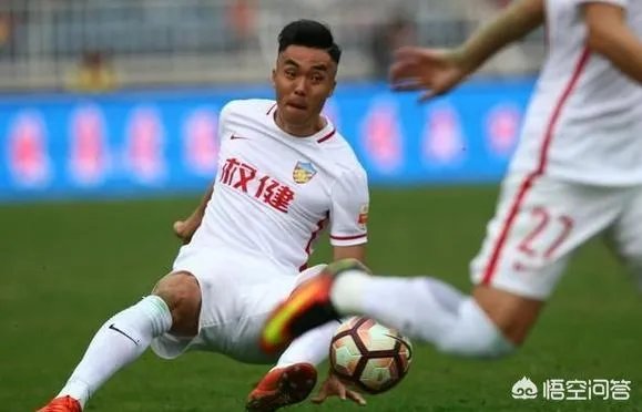 赵旭日代表中国男足参加世界杯,亲自为葡萄牙球星C罗颁奖,你是怎么样看的?