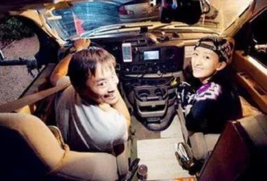 陈翰宾和左娜分手了没：吴静一精神失常