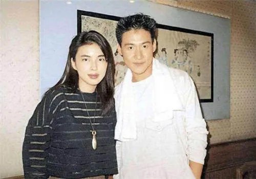 张学友老婆叫什么名及资料:张学友的老婆年轻时照片