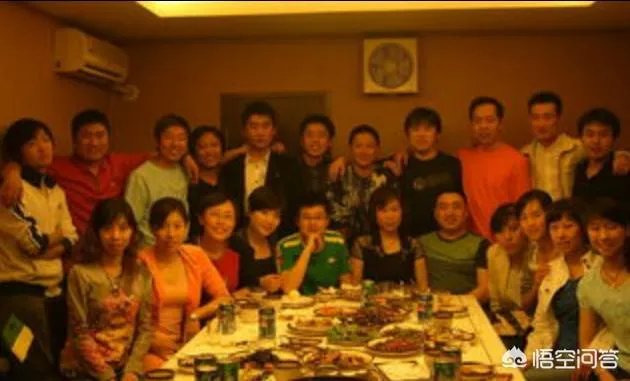 同学聚会有钱的看不起没钱的反被杀,同学聚会还有必要参加吗?