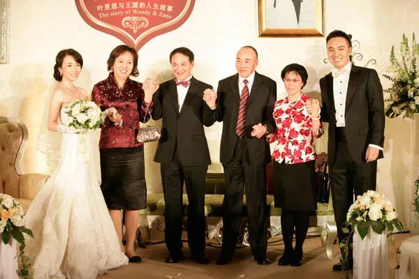 大家如何看待「王潇_潇洒姐」和她的趁早学？