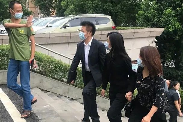谭松韵母亲车祸案,涉及到明星是否会被公平处理?
