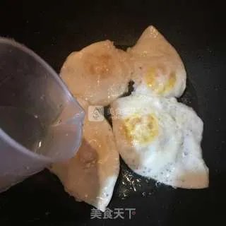 酱油荷包蛋