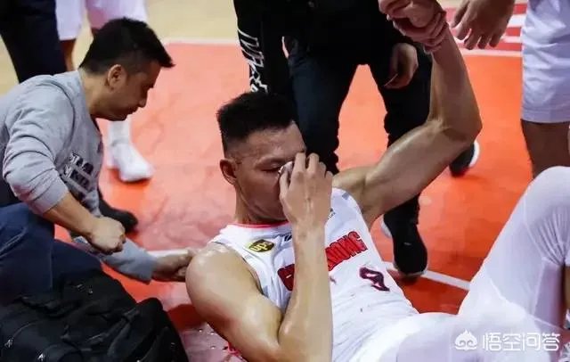 广东队已经15连胜了,你觉得谁能终止他们的连胜脚步?