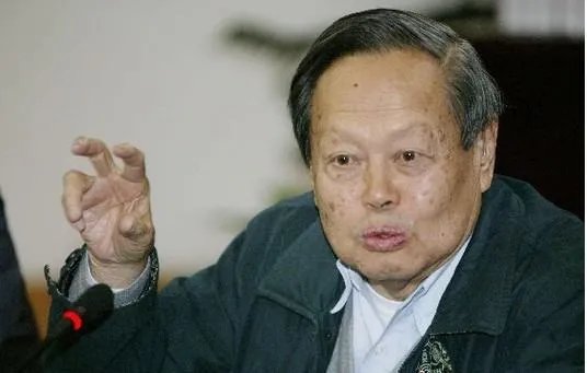 第一个 诺贝尔 中国人