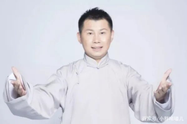 何云伟天桥商演失利，郭德纲深夜发文感慨，昔日德云一哥为何如此凄凉？