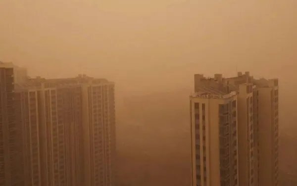 内蒙古包头因沙尘紧急停课,沙尘天如何正确防护?