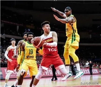中国男篮70-73负于巴西男篮,易建联9分,赵睿13+3,怎么评价?