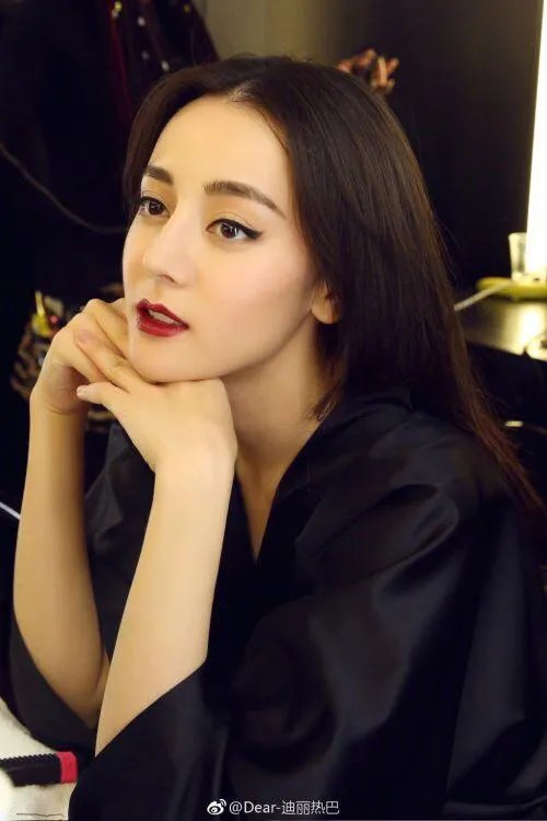 你们觉得小迪更美还是baby更美?