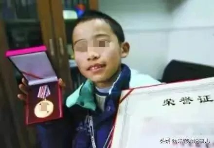 小学生研究癌症获奖遭质疑,一等奖撤销。青少年该不该搞科研?