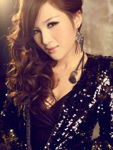 预谋歌词完整版全文:歌曲预谋原唱许佳慧资料简介
