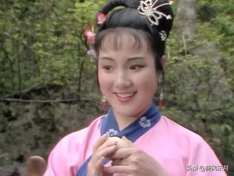 《西游记》中,白骨精给唐僧送饭,目的是什么?