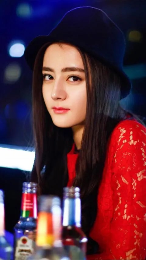 你们觉得小迪更美还是baby更美?