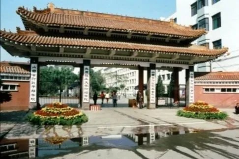 鲲龙AG600海上首飞成功,还有人会说读书没用吗?