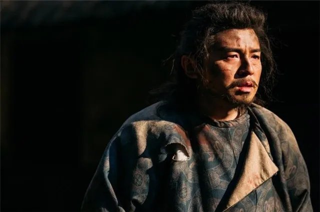 雷佳音获亚洲内容奖最佳男演员称号,为何雷佳音能获得如此殊荣?