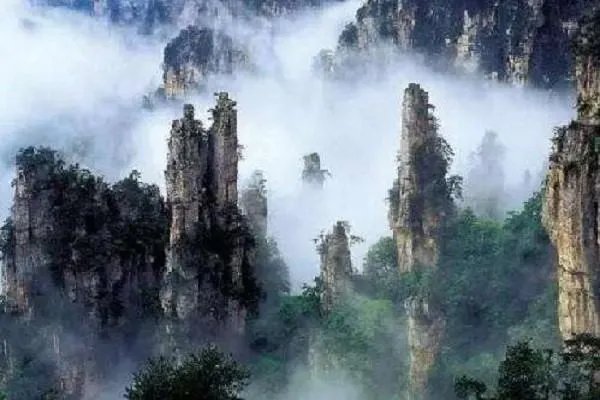 庐山多名游客遭雷击,为什么伤者全都大难不死?