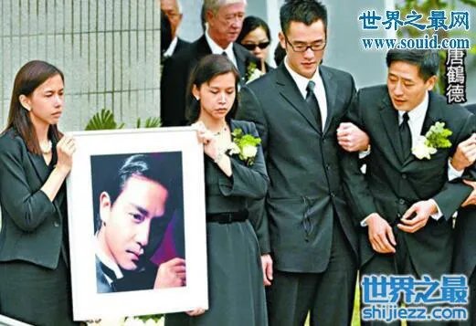 张国荣对唐鹤德很霸道,世纪牵手无声的向世界宣告