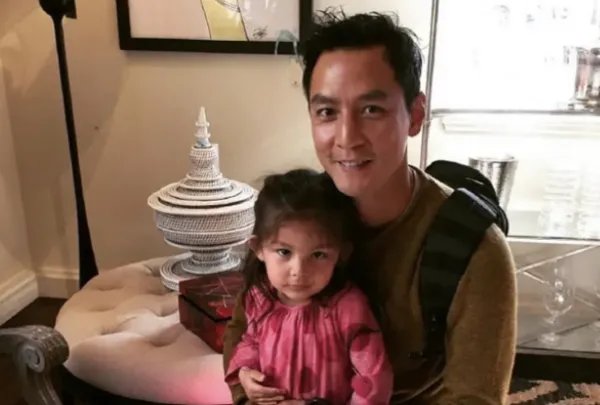 吴彦祖老婆是谁?她是哪国人,也是演员吗?