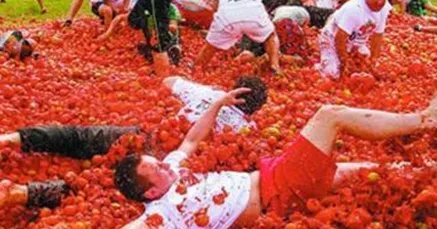 西班牙西红柿节始于什么时候？西红柿大战又是怎么由来的？
