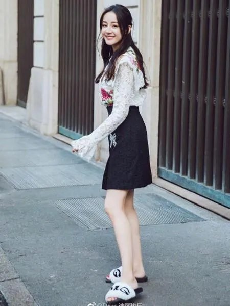 你们觉得小迪更美还是baby更美?