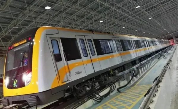 没有地铁的一线城市