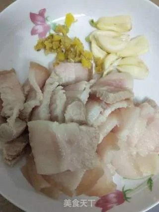 包菜回锅肉