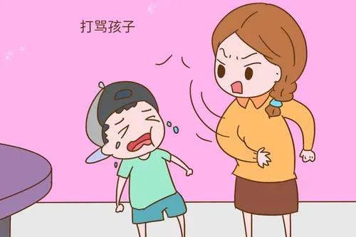 男子暴打三名女童，拍下视频的是谁？