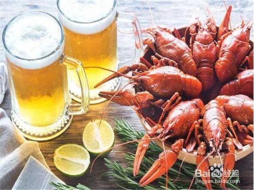 贫困学生倒牛奶,学生怎样注意饮食健康