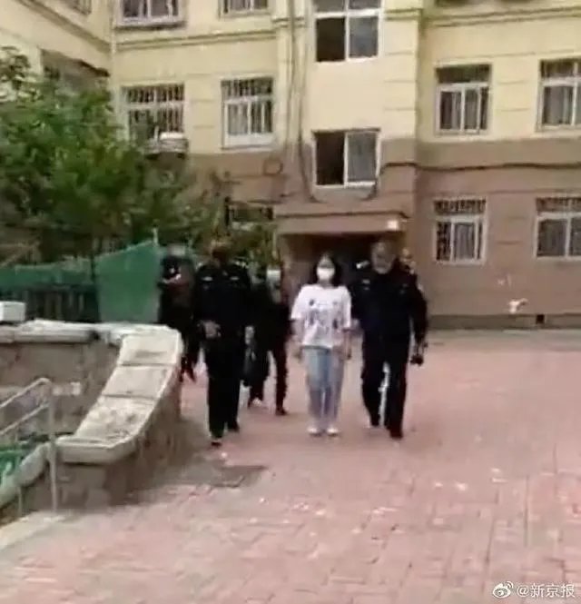 青岛的张律师不幸遇害,让人震惊、痛惜,作为家长留给我们的是?