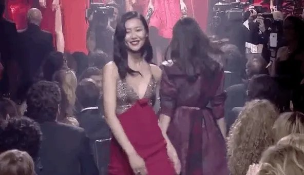 辛芷蕾的发型适合什么脸型的人?