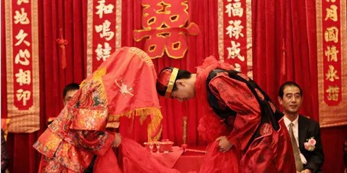 结婚习俗有哪些 常见婚俗一览表
